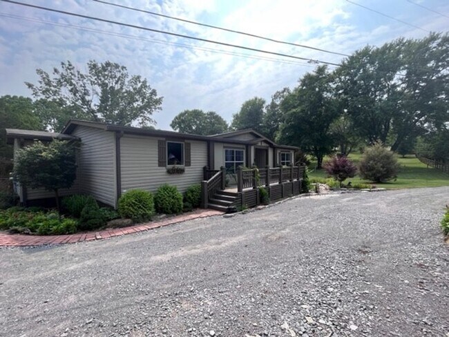 Building Photo - 5756-A Benders Ferry Rd.