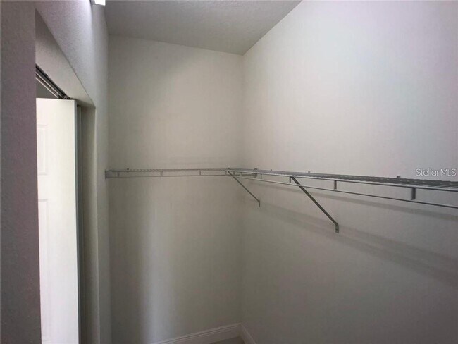 Building Photo - 205 Flounder Pl