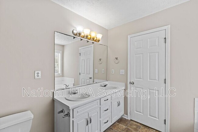 Building Photo - 185 Vintage Dr