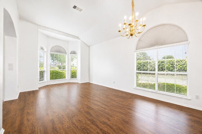 Building Photo - 10057 Wyndbrook Dr