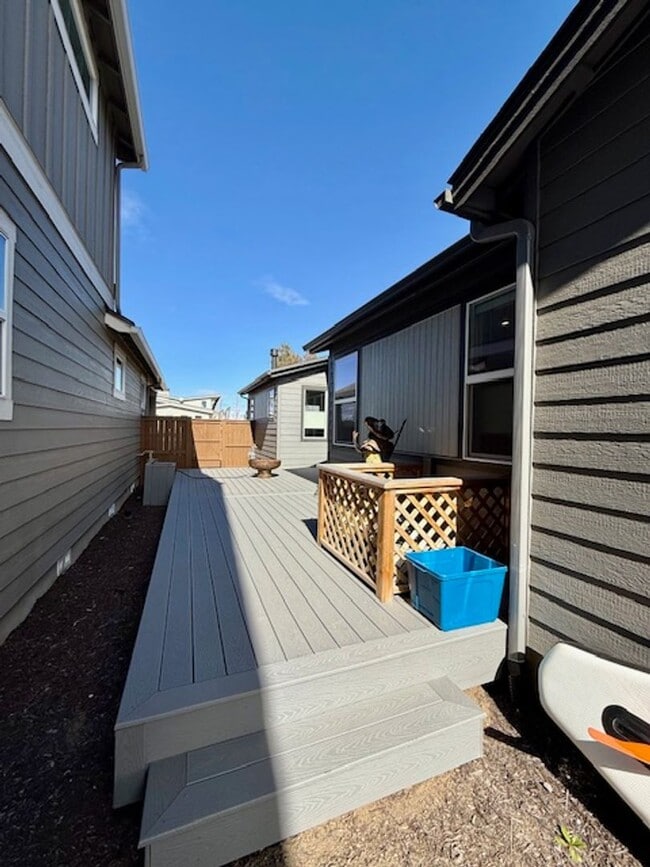 Building Photo - Beautiful Easton 3 Bedroom Home | Primary Suite on Main | Loft + A/C | Community Pools & Amenities