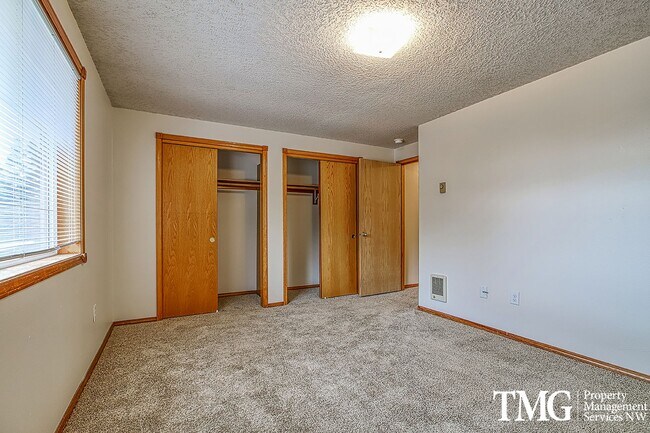 Building Photo - Pachl10