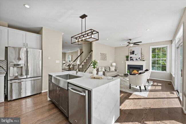 Building Photo - 13438 Burrough Farm Dr
