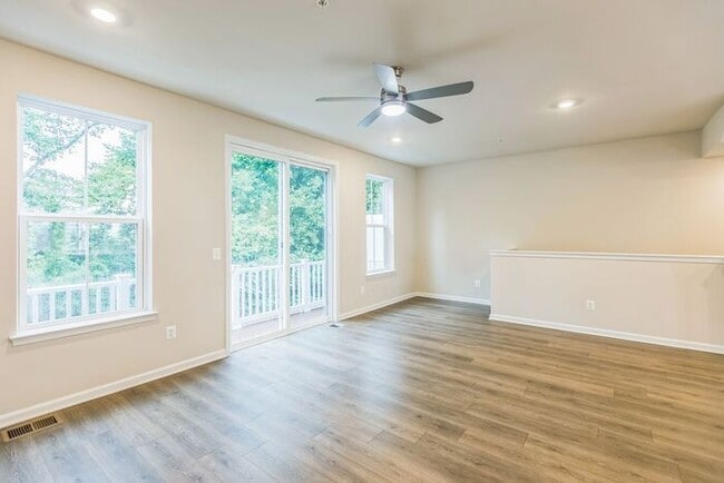 Building Photo - 9582 Killenney Pl