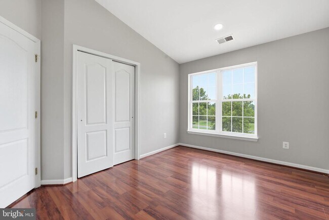 Building Photo - 25196 Whippoorwill Terrace