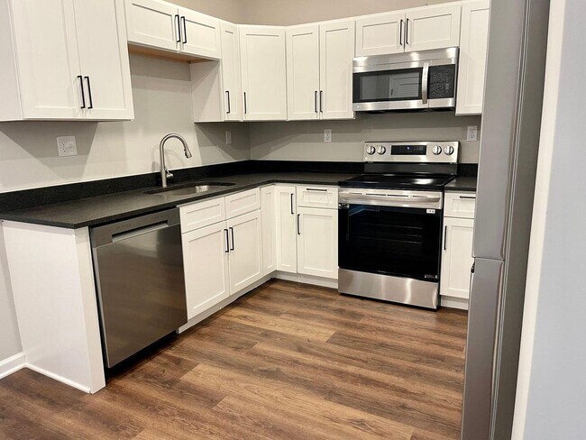 Building Photo - 111 Juniper Path