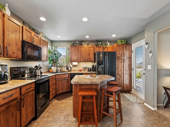 Building Photo - Beautiful 3 Bed, 2 Bath Ranch-Style House in East Windsor!