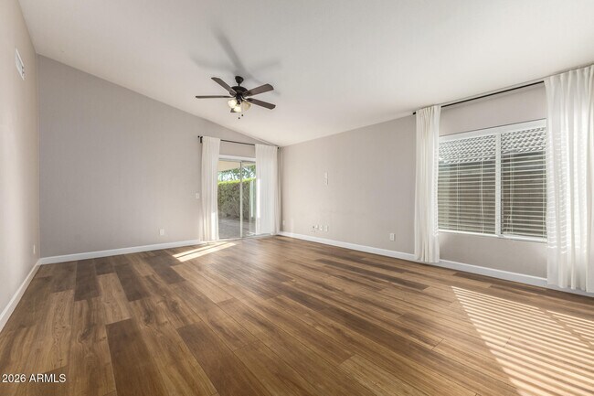 Building Photo - 163 W Liberty Ln