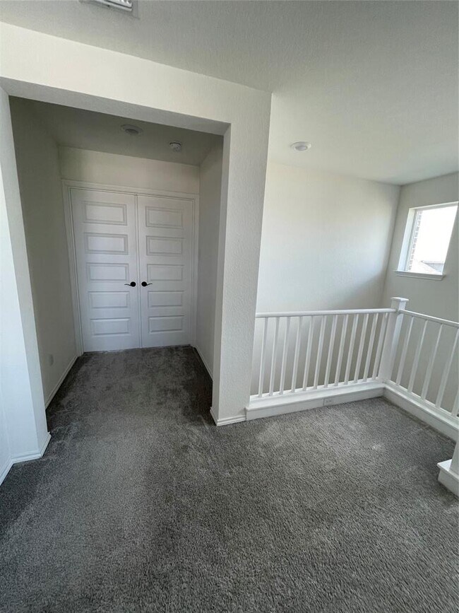 Building Photo - 1537 Sonny Dr