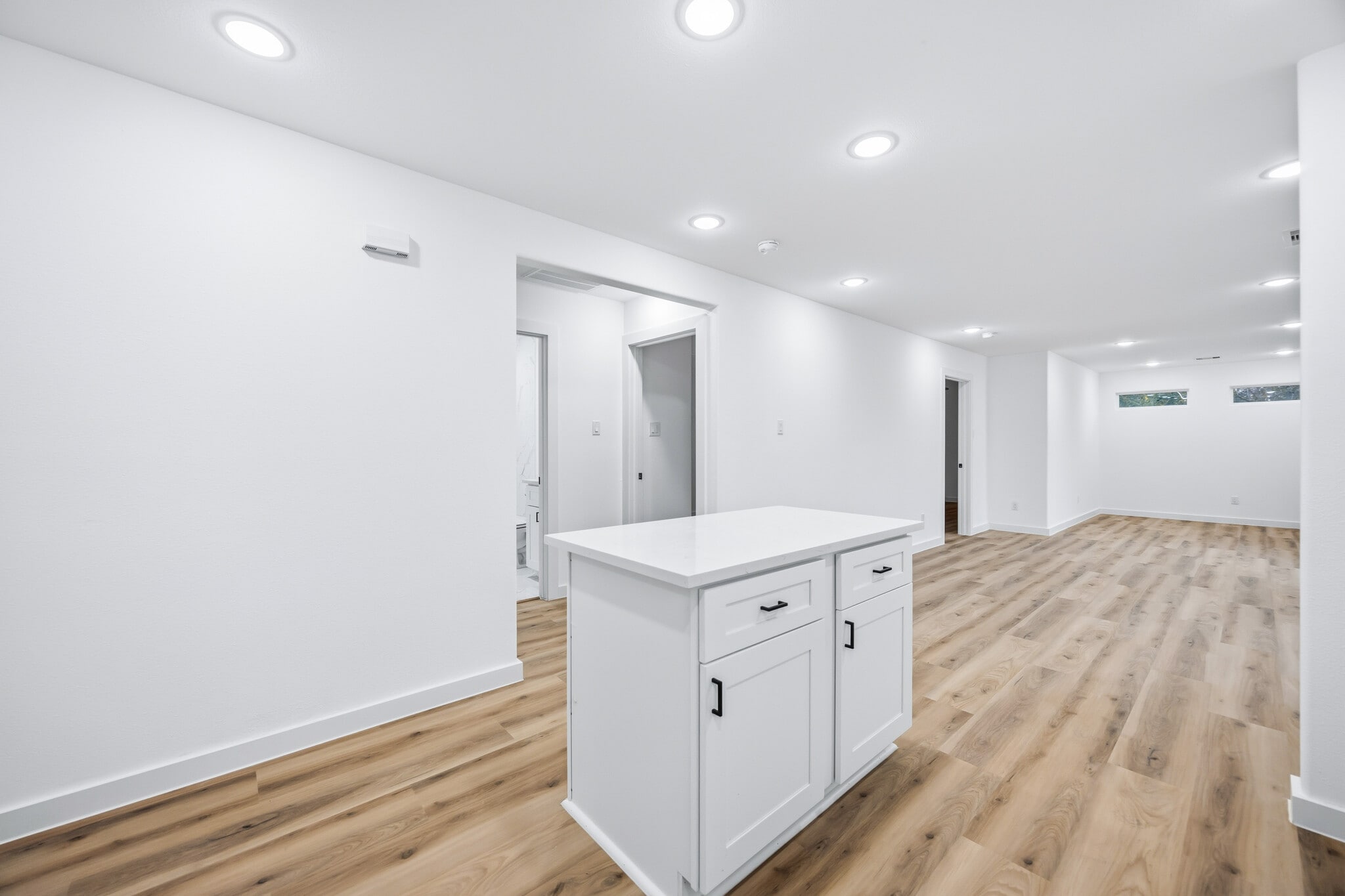 Building Photo - 9316 Sundown Dr