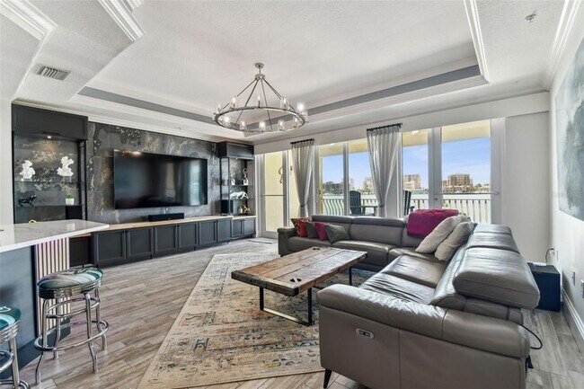 Building Photo - 200 Skiff Point