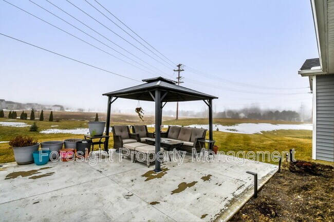 Building Photo - 1585 Nettle Ct