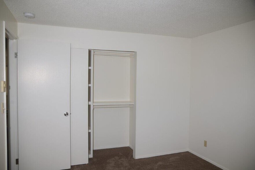 Building Photo - 7812 59th Ave W