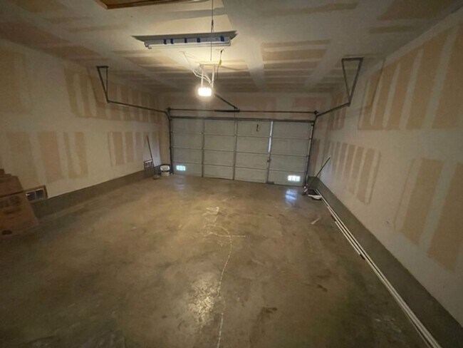 Building Photo - Beautiful One Story Home on a cul-de-sac near Lackland AFB