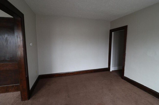 Building Photo - 3541 West 105th Street Unit #03