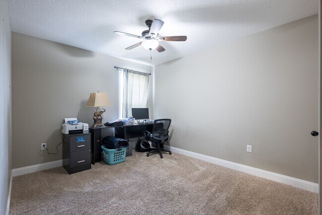 Building Photo - POOL - Elegant 4-Bedroom Home with Fenced Yard