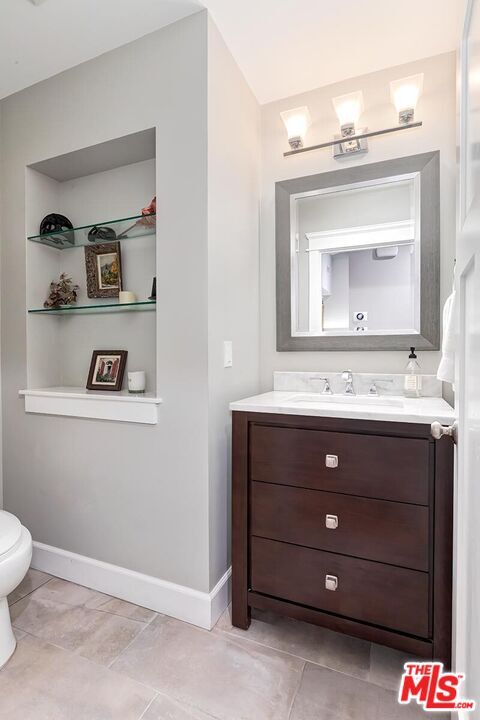 Building Photo - 5721 Tellefson Rd