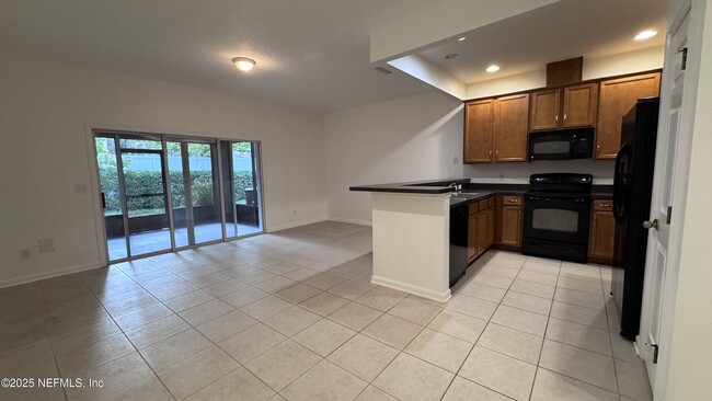 Building Photo - 13303 Solar Dr