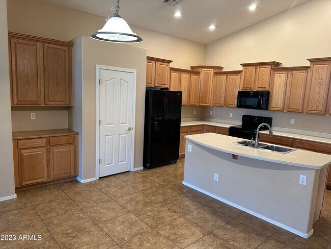 Building Photo - 3440 E Morelos Ct