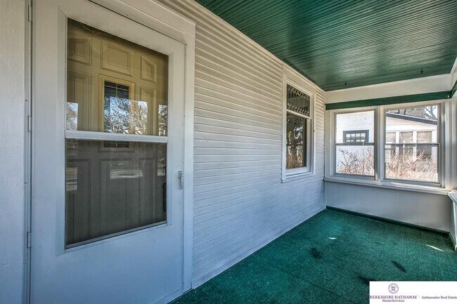 Building Photo - 2125 S 35th Ave