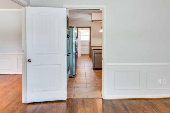 Building Photo - One-Story Home for Rent in Walnut Bend, Ho...