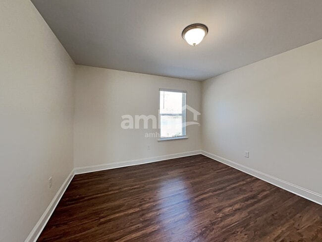 Building Photo - 3212 Brierhill Rd