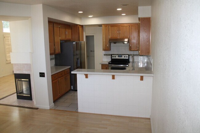 Building Photo - 293 Scotts Valley