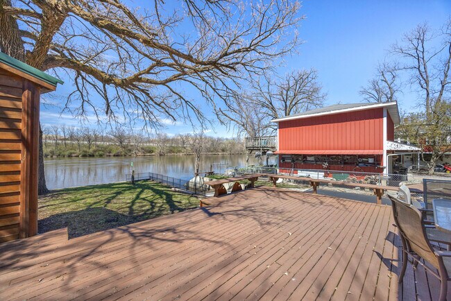 Building Photo - 3341 E 2059th Rd