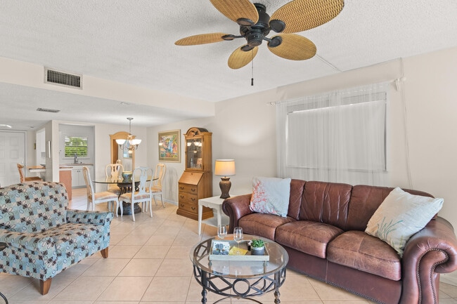 Building Photo - 1300 Seaway Dr