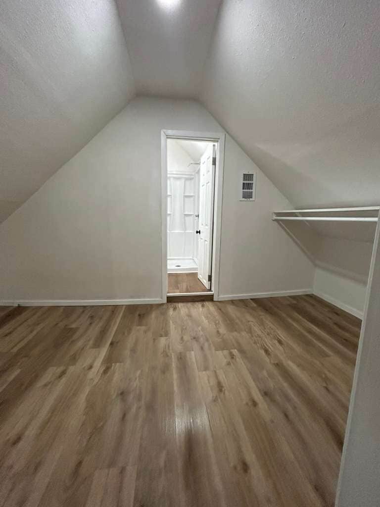 Building Photo - 426 N Clements St