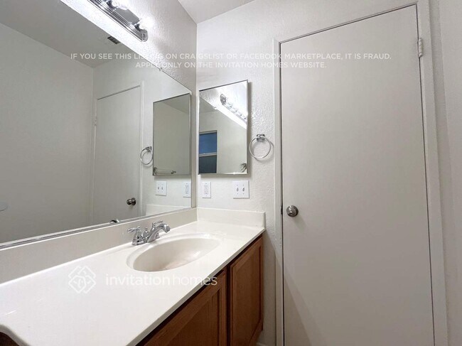 Building Photo - 1573 Owens Valley Dr