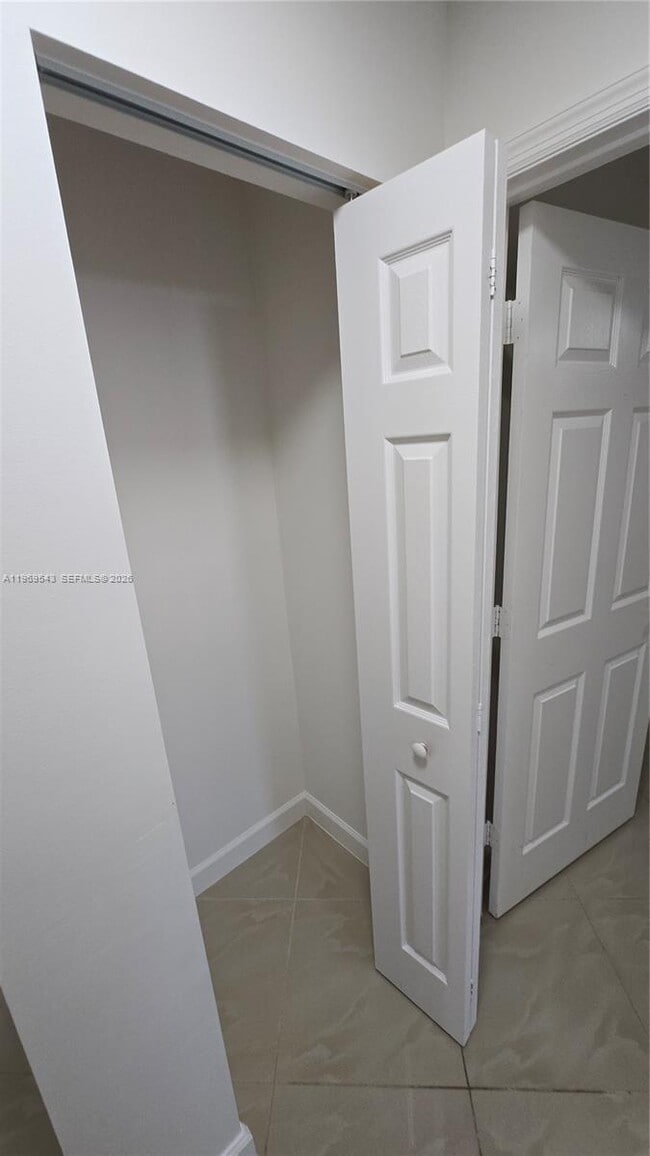 Building Photo - 250 Ipswich St