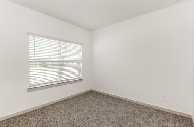 Building Photo - 7918 Brumly Ln