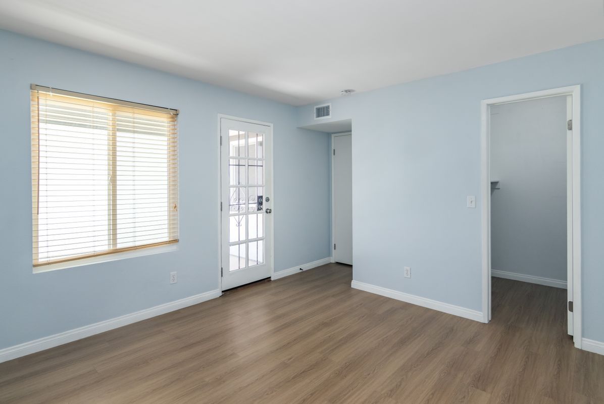 Building Photo - 868 Cinnamon Ln