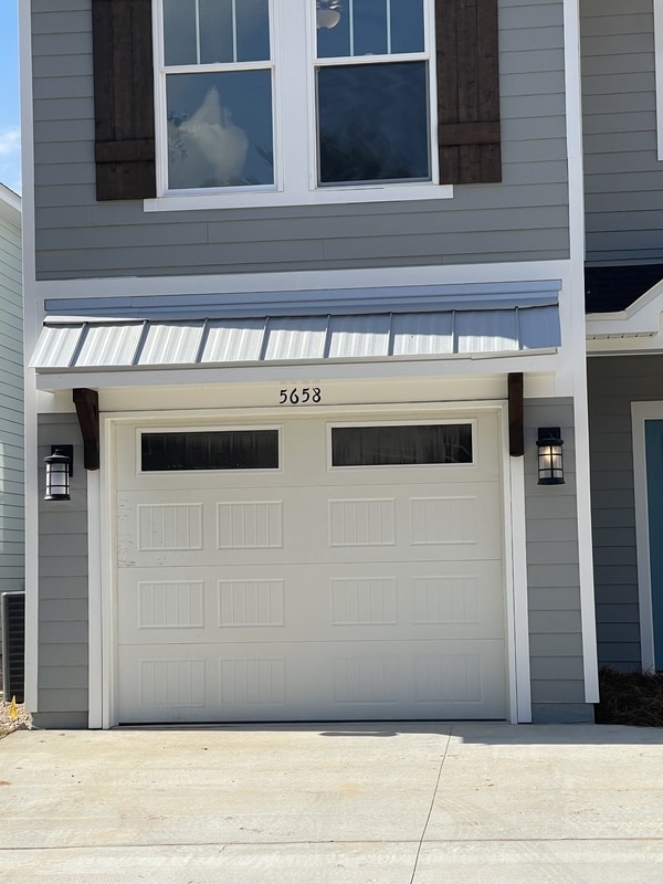 Building Photo - 5658 Native Oak Dr