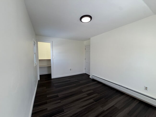 Building Photo - Charming 3-Bedroom Home Near Pontoosuc Lake