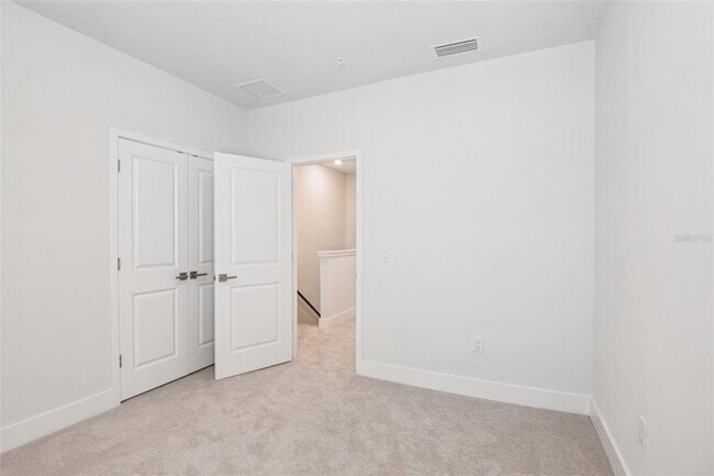 Building Photo - 3129 4th Ter N