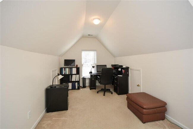 Building Photo - Welcome to this stunning West Cobb home! 5...