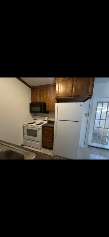 Building Photo - 6760 Prutzman Rd