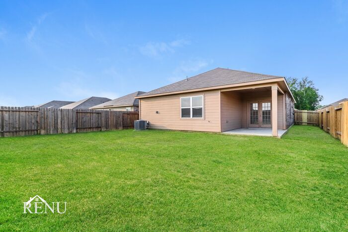 Building Photo - 25393 Cypress Bend Dr