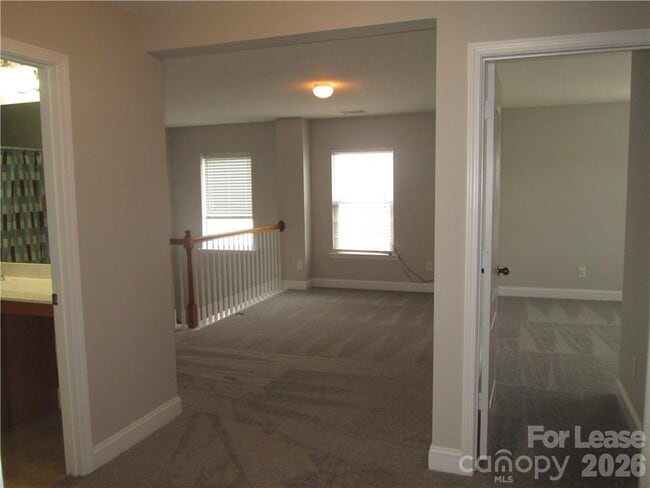 Building Photo - 12623 Cumberland Cove Dr