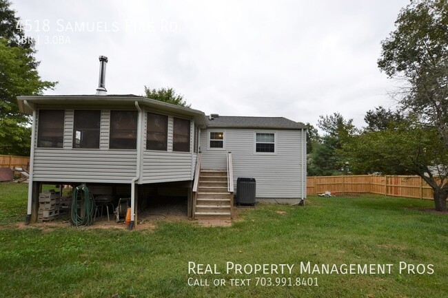 Building Photo - Beautifully Updated Single Family For Rent...