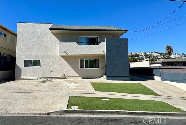 Building Photo - 24831 La Cresta Dr