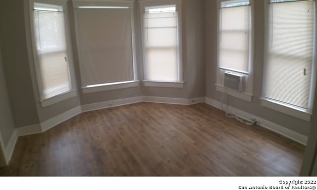 Building Photo - 1138 W Ashby Pl