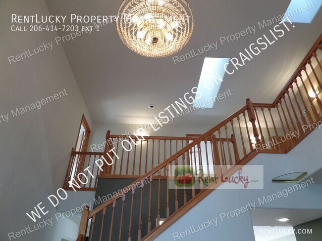 Building Photo - 5039 S 178th St