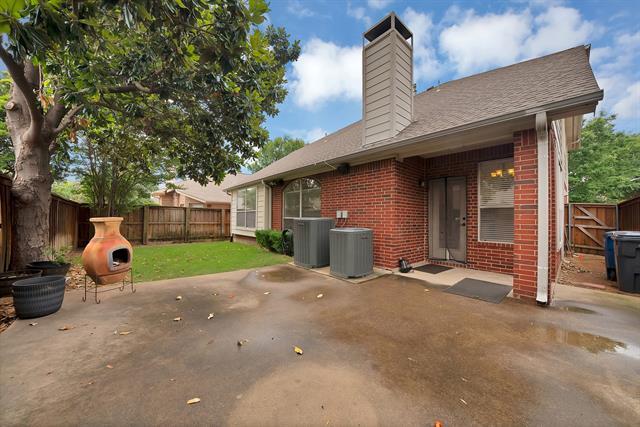 Building Photo - 18638 Tall Oak Dr