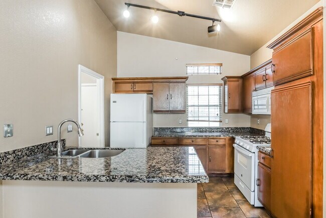 Building Photo - 2231 N 89th Ave