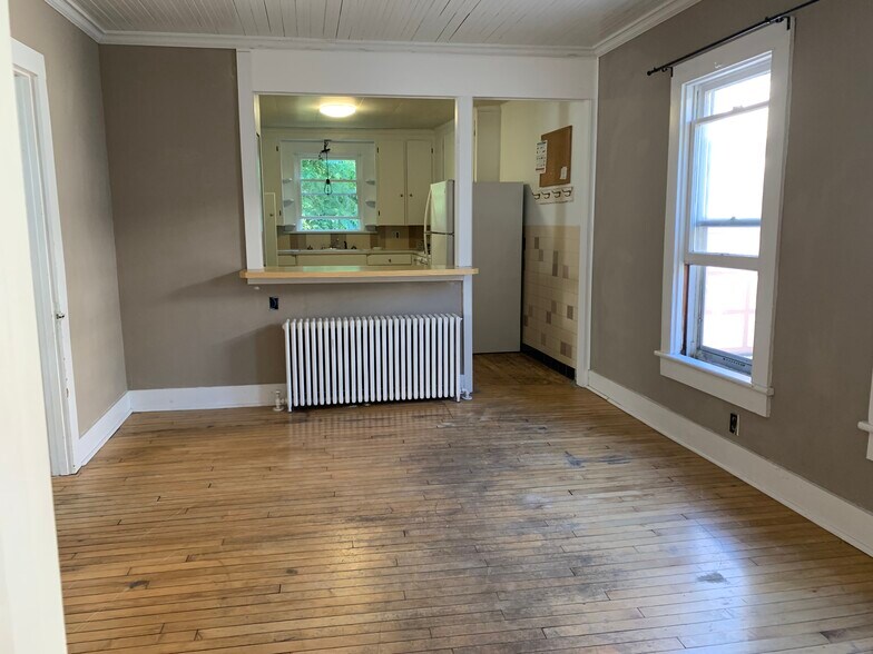 Building Photo - 49 Prospect St