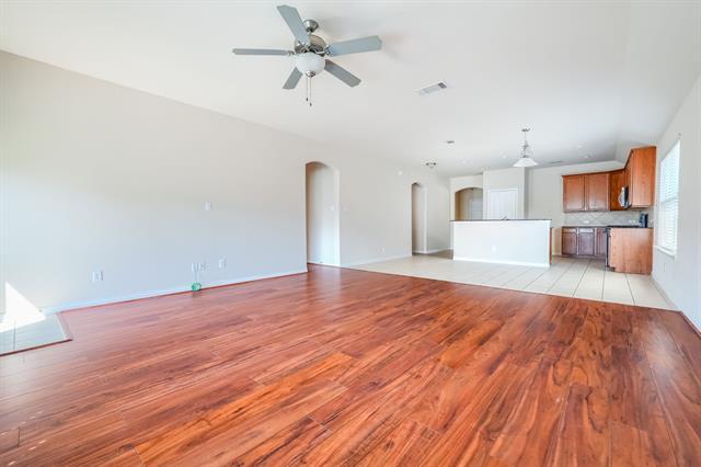 Building Photo - 2104 Jasmine Valley Drive