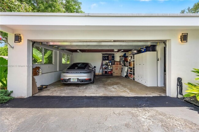 Building Photo - 13800 SW 78th Pl